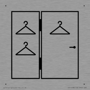 I065 Large Changing room